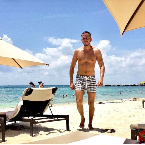 Meet your Posher, Edwin! - Picture 9 of 10